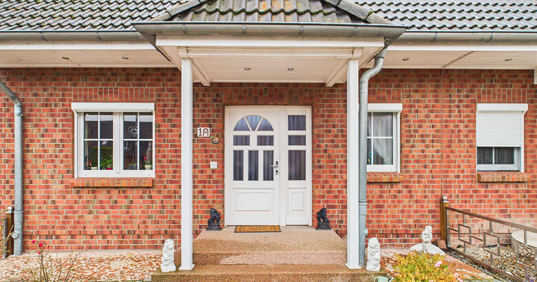 Haus Eingangstür Außenansicht Immobilie